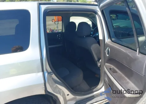 2008 Chevrolet Hhr Ls z USA, uszkodzony, nr VIN 3GNDA13DX8S640229